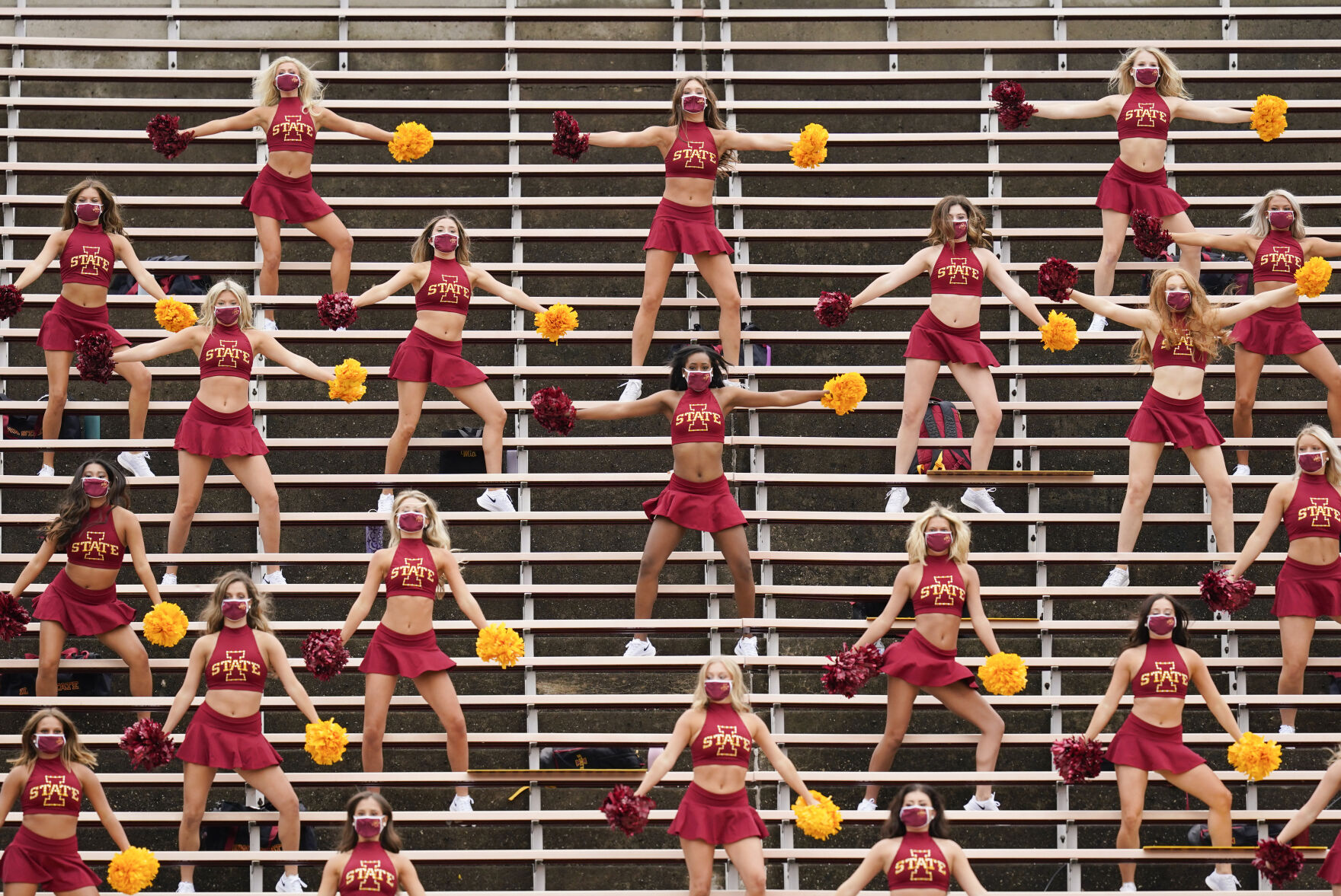 Louisiana Lafayette Iowa St Football